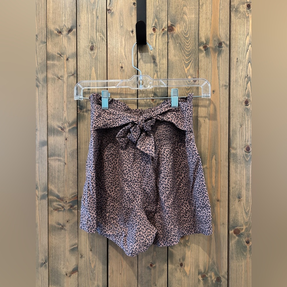 Abercrombie & Fitch Leopard Print Bow Shorts